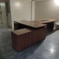 میز اداری و صندلی مدیریت و صندلی کنفرانس