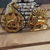 گردنبند شیرخورشید