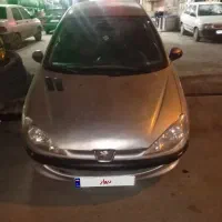 پژو 206مدل82 نقره‌ای