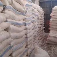 دو کیسه آرد سفید تاریخ روز