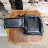 مونیتور و چراغ جلو و عقب سمت راننده پرادواتاق قدیم