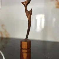 مجسمه چوبی
