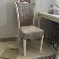 میز ناهارخوری در حد نو