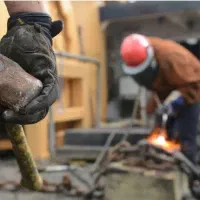 نیازمند کارگر ساختمانی