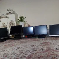 مانیتورهای سالم و تمیز و با کیفیت ۱۵ و ۱۷