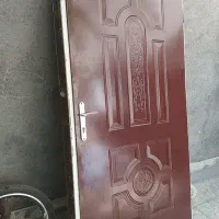 درب ورودی سالم در حد نو