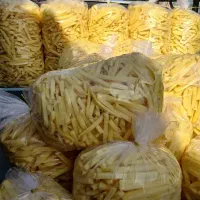 سیب زمینی خلالی تازه و آماده سرخ کردن