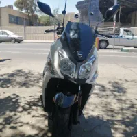sym j200