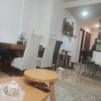 هم خانه