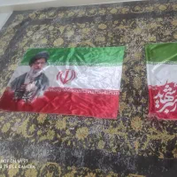 دو عدد پرچم ایران
