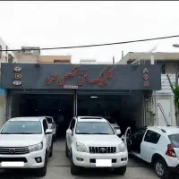 استخدام کمک‌ مکانیک موتور و گیربکس  محیط منظم مجهز