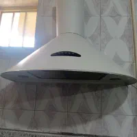 یک عدد هود آشپزخانه