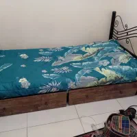 تخت یک نفره