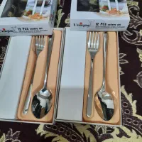 دو دست قاشق وچنگال نو وی دست کارد وچنگال