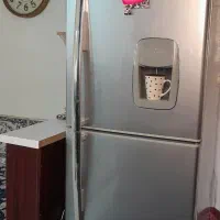 یخچال بدون برفک سانا تمیز و سالم و لباسشویی آبسال