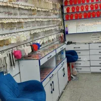 فروشنده خانم