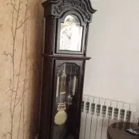 ساعت ایستاده چوبی، کار کرده ولی بسیار تمیز