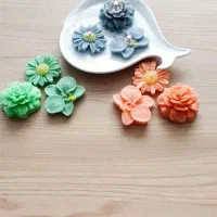 شمع گل روی آب