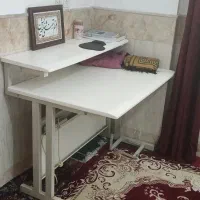 میز کامپیوتر و مطالعه