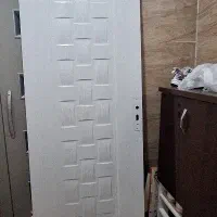 درب اتاق و سرویس سالم