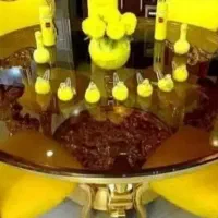 میز گرد بزرگ جنس شیشه ضخیم و ورق طلا کاری