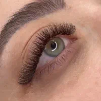 اکستنشن مژه و لیفت تخصصی (با کیفیت تضمینی + آموزش)