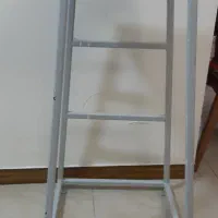 چهار پایه آهنی