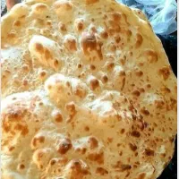 خانم جهت پخت نان