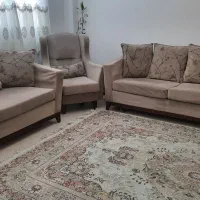 مبل راحتی بهمراه نهار خوری و میز تی وی