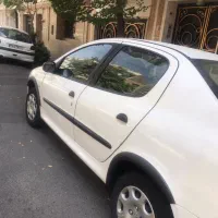 206 صندوق دار سفارشی موتور  فرانسه