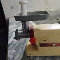فروشی چرخ گوشت