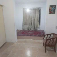 ۴۲ متر همکف / تخلیه / حیاط دار