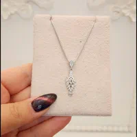 پک مدال نقره با باکس کادویی و تزئین و گل و عروسک