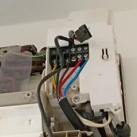 نصب و تعمیر انواع کولر های اسپیلت و پنجره ای