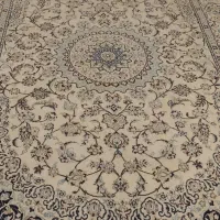فرش دستباف گل ابریشم نائین