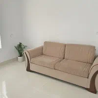 فروش مبل پنج نفره کرمی سالم