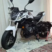 بنلی 300 کیوجی