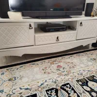کنسول و آینه و میز تلویزیون