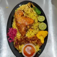 نیازمند پیک موتوری