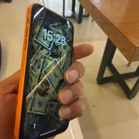 آیفون ایکس آر xr با ماکت ۱۷ / در حد آک / فقط نقد
