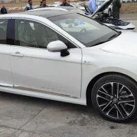 کمری LE ژاپن 2025
