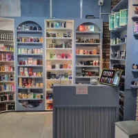 دکور داروخانه موبایل آرایشی پوشاک کافه طلا فروشی