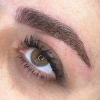 خدمات تخصصی آرایش دائم صورت  تاتوی مینیمال بدن