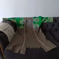 چند عدد لباس نو