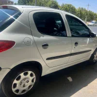 خودروی سواری پژو ۲۰۶