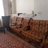 فروش فوری مبل ۱۸ نفر با یک گل میز کاملا سالم وتمیز
