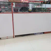 تعدادی ویترین  مخصوص فروشگاه و مغازه ویترین