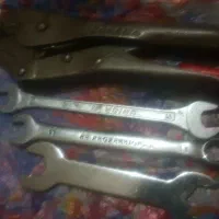 انبر قفلی  و اچار