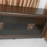 کنسول نو استفاده نشده با قاب اینه