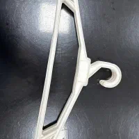 چوب رختی سفید